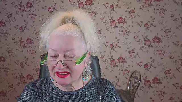 Maya Mayflower online show from 02-19-26, 03:03