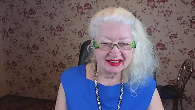 Maya Mayflower online show from 12-19-25, 04:05