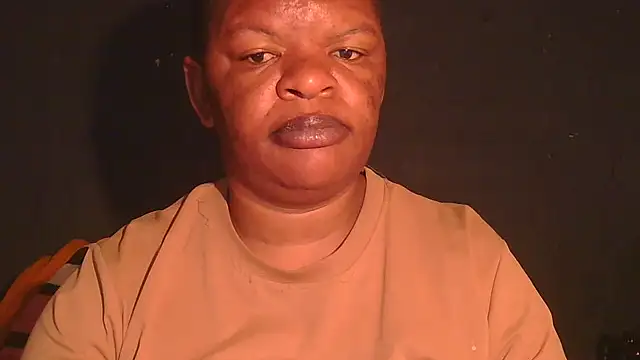 Snapshot of ebony_rose11 chatting on 07-12-26, 05:30 ebony rose11 online show from 07-12-26, 05:30