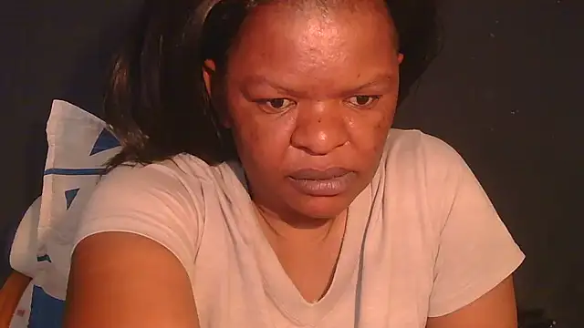 Snapshot of ebony_rose11 chatting on 07-04-26, 08:10 ebony rose11 online show from 07-04-26, 08:10