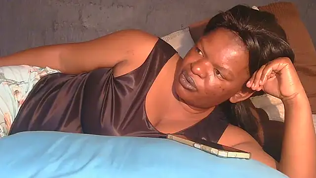 Snapshot of ebony_rose11 chatting on 05-23-26, 01:54 ebony rose11 online show from 05-23-26, 01:54