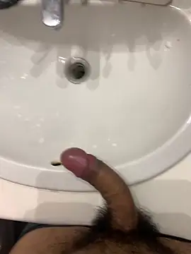 Snapshot of Runstat chatting on 09-23-25, 08:27 Runstat online show from 09-23-25, 08:27