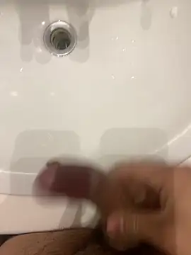 Snapshot of Runstat chatting on 10-11-25, 04:30 Runstat online show from 10-11-25, 04:30