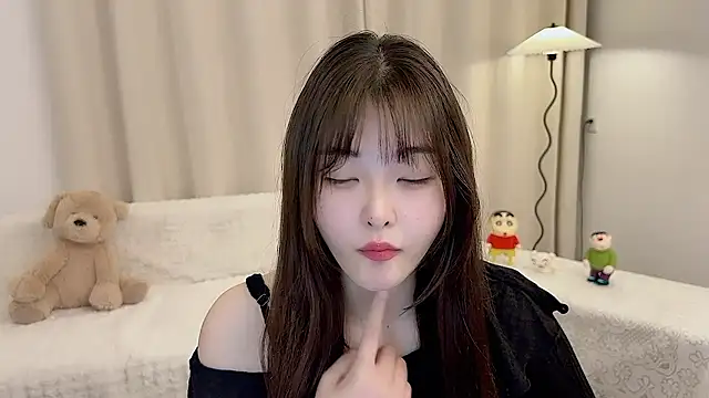 Snapshot of Cartier-176 chatting on 03-17-25, 02:12 Cartier-176 online show from 03-17-25, 02:12