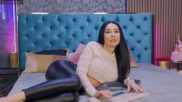 Vanessao1 online show from 10-09-25, 12:49