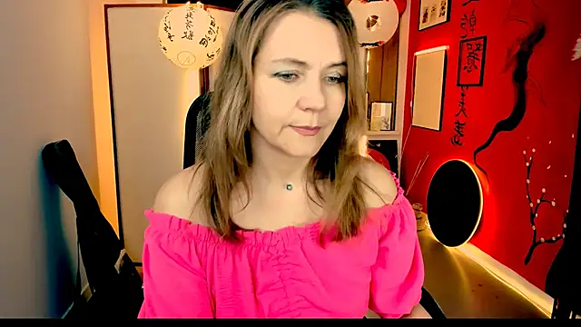 NicoleHitman online show from 04-05-26, 01:07