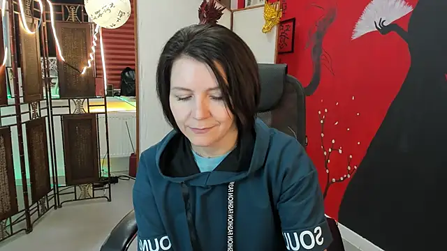 NicoleHitman online show from 03-19-25, 08:23