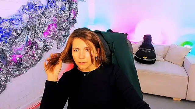 NicoleHitman online show from 09-09-25, 05:28