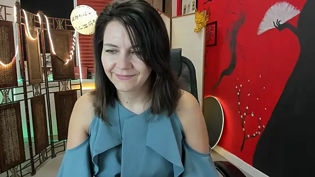 NicoleHitman online show from 03-14-25, 05:16