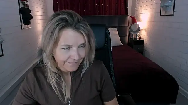NicoleHitman online show from 07-24-26, 01:29