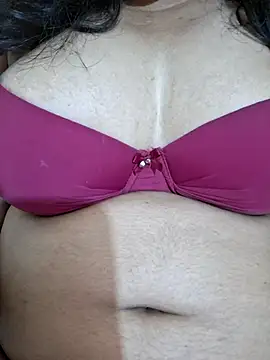Snapshot of cute_nansi chatting on 10-26-25, 03:45 cute nansi online show from 10-26-25, 03:45