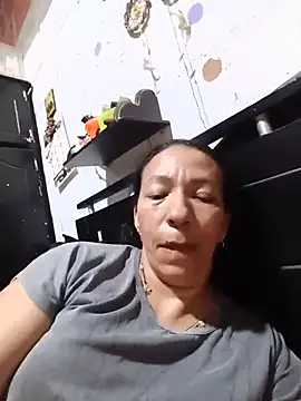 Snapshot of Antonela45 chatting on 06-11-26, 02:53 Antonela45 online show from 06-11-26, 02:53