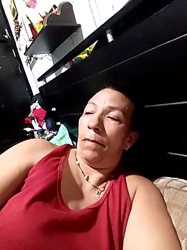 Snapshot of Antonela45 chatting on 04-19-26, 01:39 Antonela45 online show from 04-19-26, 01:39