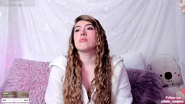 julieta cooper20 online show from 07-19-26, 04:21