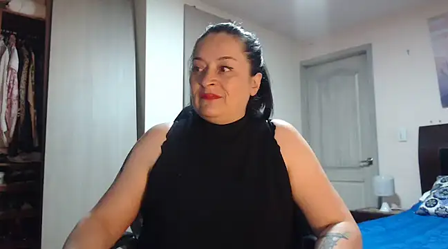 Snapshot of mia_florens chatting on 03-22-25, 02:37 mia florens online show from 03-22-25, 02:37