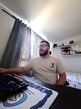 Edmund98 online show from 09-27-25, 06:03