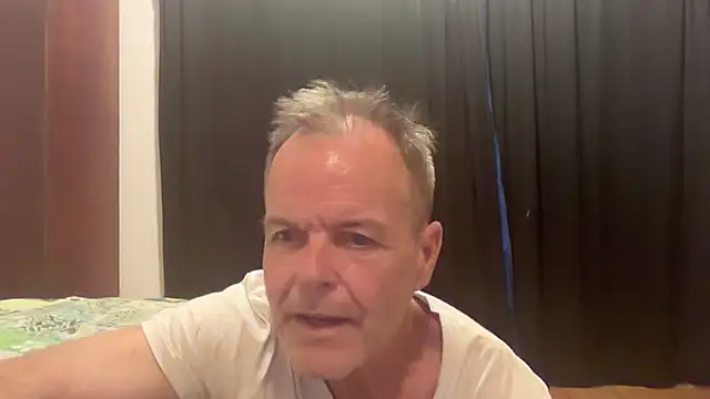 Snapshot of pleasuresponge chatting on 04-11-26, 02:41 pleasuresponge online show from 04-11-26, 02:41