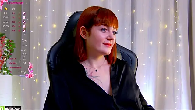 Snapshot of Ashley_Nicks chatting on 10-15-25, 02:43 Ashley Nicks online show from 10-15-25, 02:43