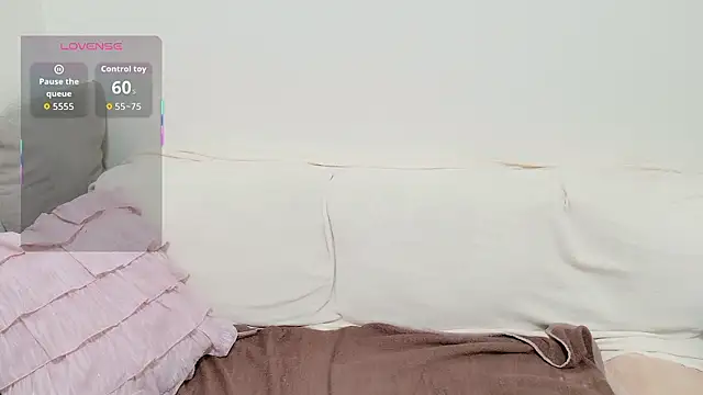 pppYukaqqq online show from 01-09-26, 11:39