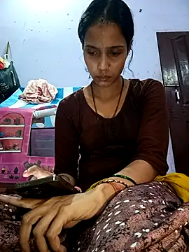 Snapshot of indiandesilive chatting on 09-17-25, 04:53 indiandesilive online show from 09-17-25, 04:53