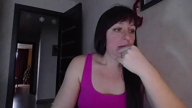 CarolinaReaperRed online show from 12-19-25, 09:33