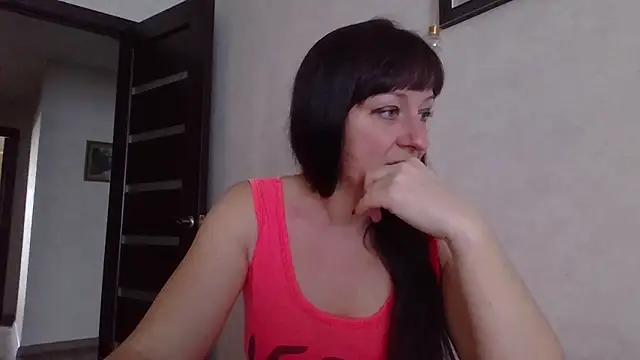 Snapshot of CarolinaReaperRed chatting on 10-16-25, 05:49 CarolinaReaperRed online show from 10-16-25, 05:49