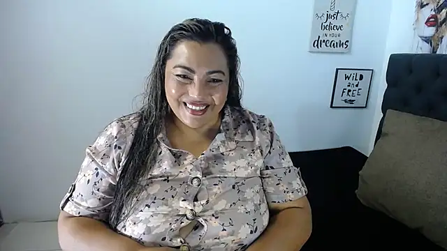 Snapshot of dihayara chatting on 06-25-26, 03:59 dihayara online show from 06-25-26, 03:59