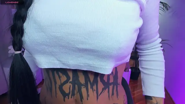 CharimgSabrina online show from 01-12-26, 06:09