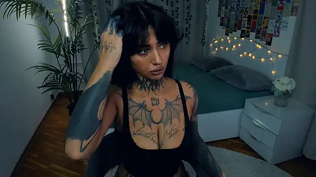 CharimgSabrina online show from 11-09-25, 06:17