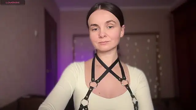 lanaloulou online show from 09-28-25, 06:15