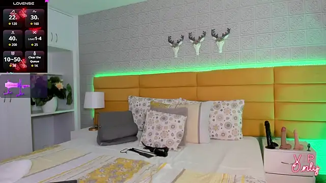 LeilaHiuston online show from 02-19-26, 01:46