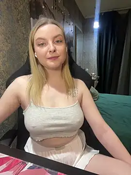 Lina ly online show from 03-18-25, 08:05