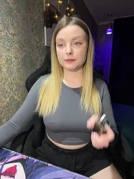 Lina ly online show from 03-10-26, 08:57