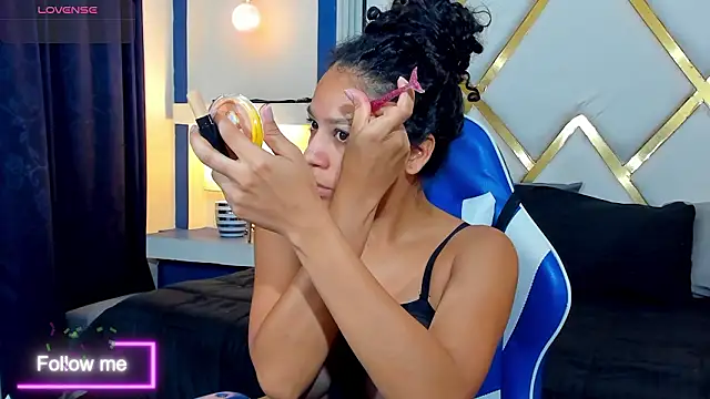 Snapshot of Sasha_rd chatting on 03-24-26, 01:11 Sasha rd online show from 03-24-26, 01:11