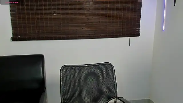 Snapshot of Sasha_rd chatting on 03-09-26, 01:14 Sasha rd online show from 03-09-26, 01:14