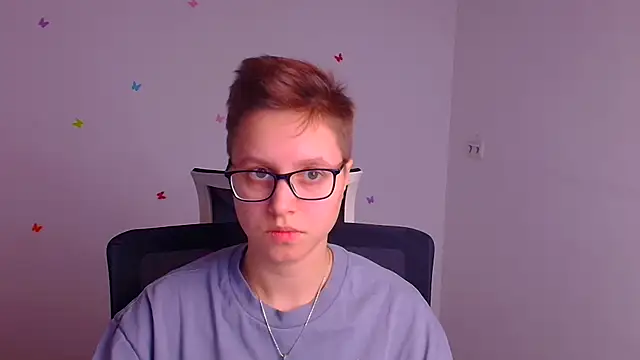 Bella Swannn online show from 03-18-25, 09:43