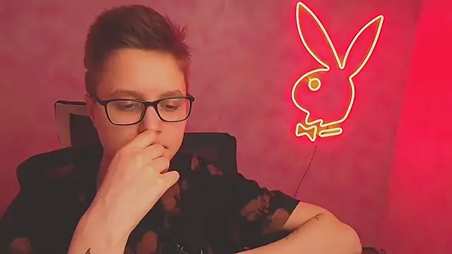 Bella Swannn online show from 03-12-25, 04:02