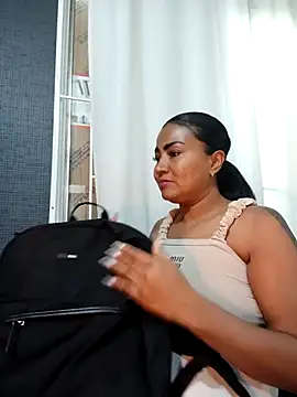 Ariana Rodriguez online show from 12-05-25, 06:28