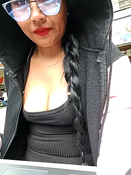 Ariana Rodriguez online show from 01-31-26, 07:12