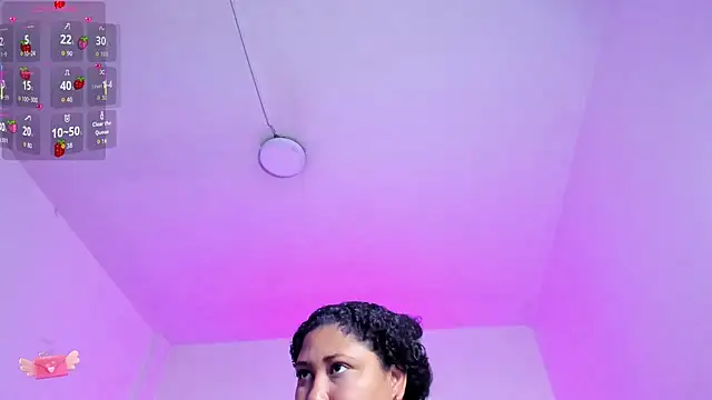 Snapshot of Ayliinn_ chatting on 01-06-26, 03:10 Ayliinn online show from 01-06-26, 03:10