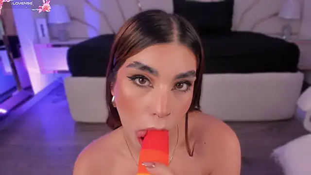 Violeta-Marquez online show from 03-13-25, 03:06