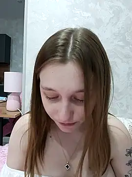 Snapshot of Bonechka chatting on 10-16-25, 07:33 Bonechka online show from 10-16-25, 07:33