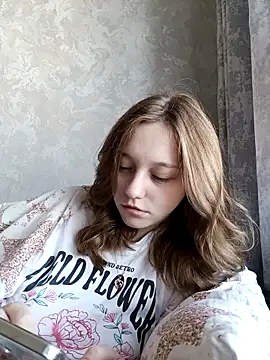 Snapshot of Bonechka chatting on 10-07-25, 05:52 Bonechka online show from 10-07-25, 05:52