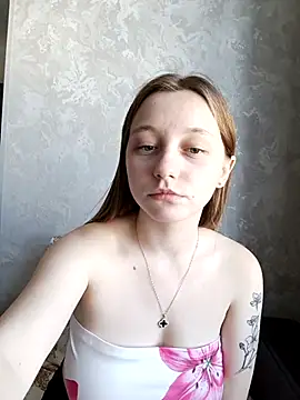 Snapshot of Bonechka chatting on 10-16-25, 07:27 Bonechka online show from 10-16-25, 07:27