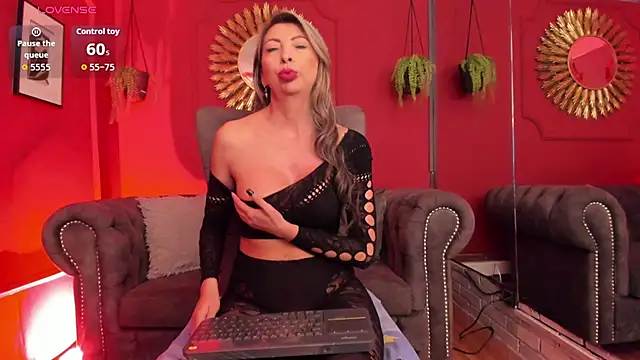 Victoria romanee online show from 09-21-25, 03:44