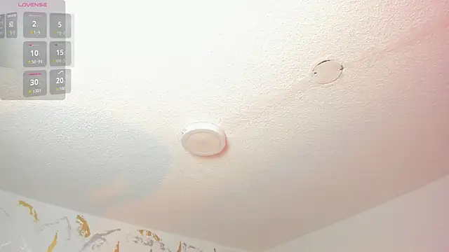 Cristal Velle online show from 04-28-26, 01:04