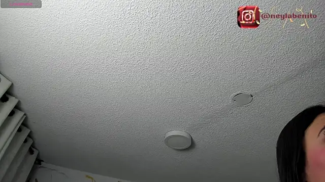 Cristal Velle online show from 08-05-26, 01:05