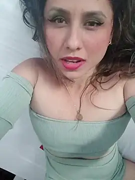 Snapshot of Aleska128 chatting on 09-28-25, 06:15 Aleska128 online show from 09-28-25, 06:15