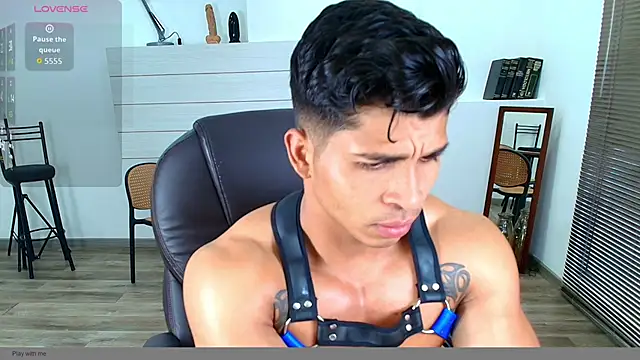 Apolotherock online show from 11-19-25, 07:58