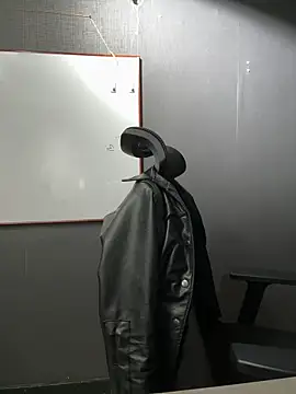 Isabella Varella online show from 02-19-26, 12:46